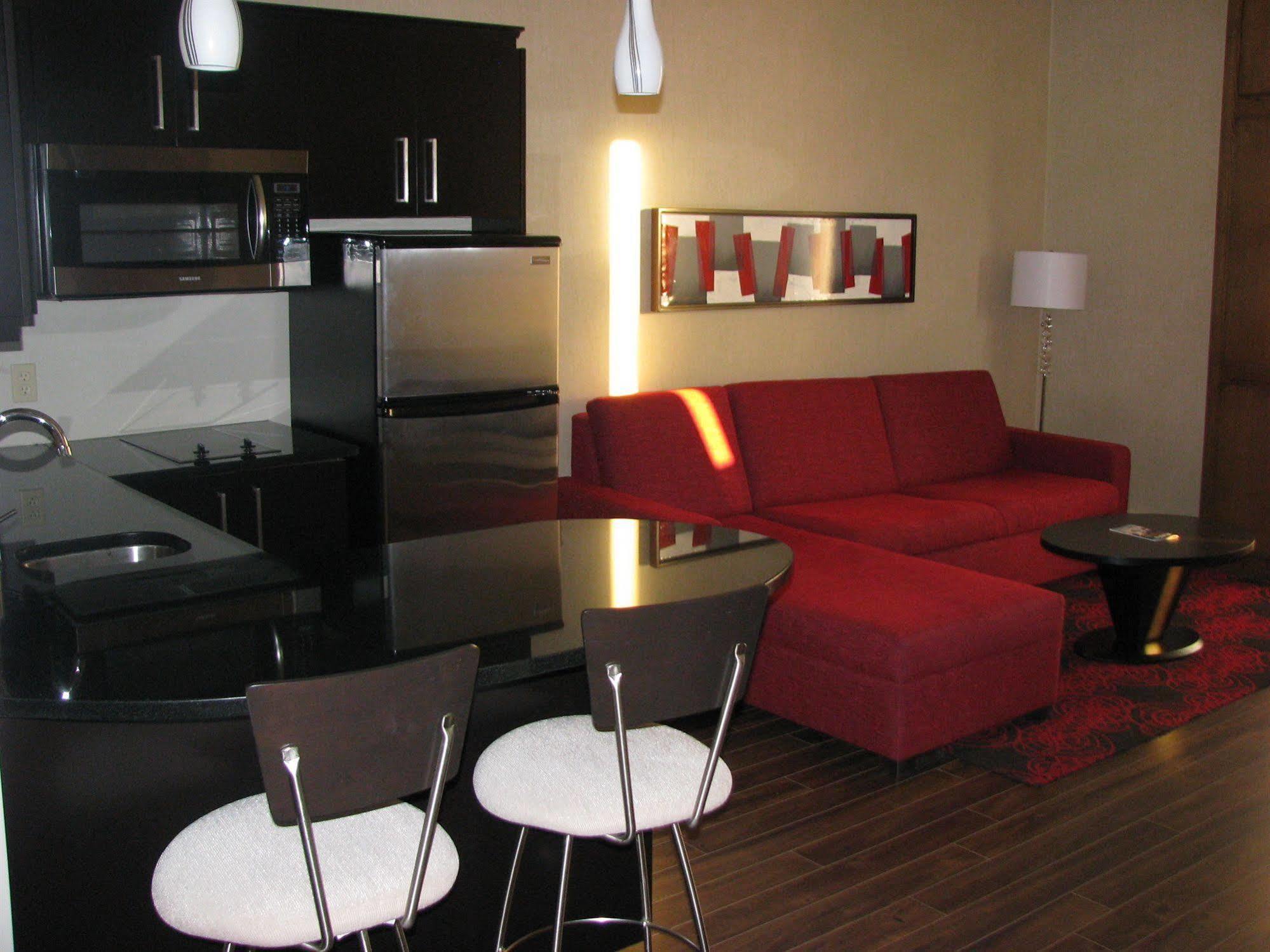 Hotel Chateauneuf Gatineau-Ottawa Ngoại thất bức ảnh